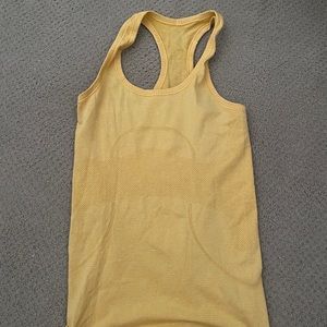 Lululemon tank